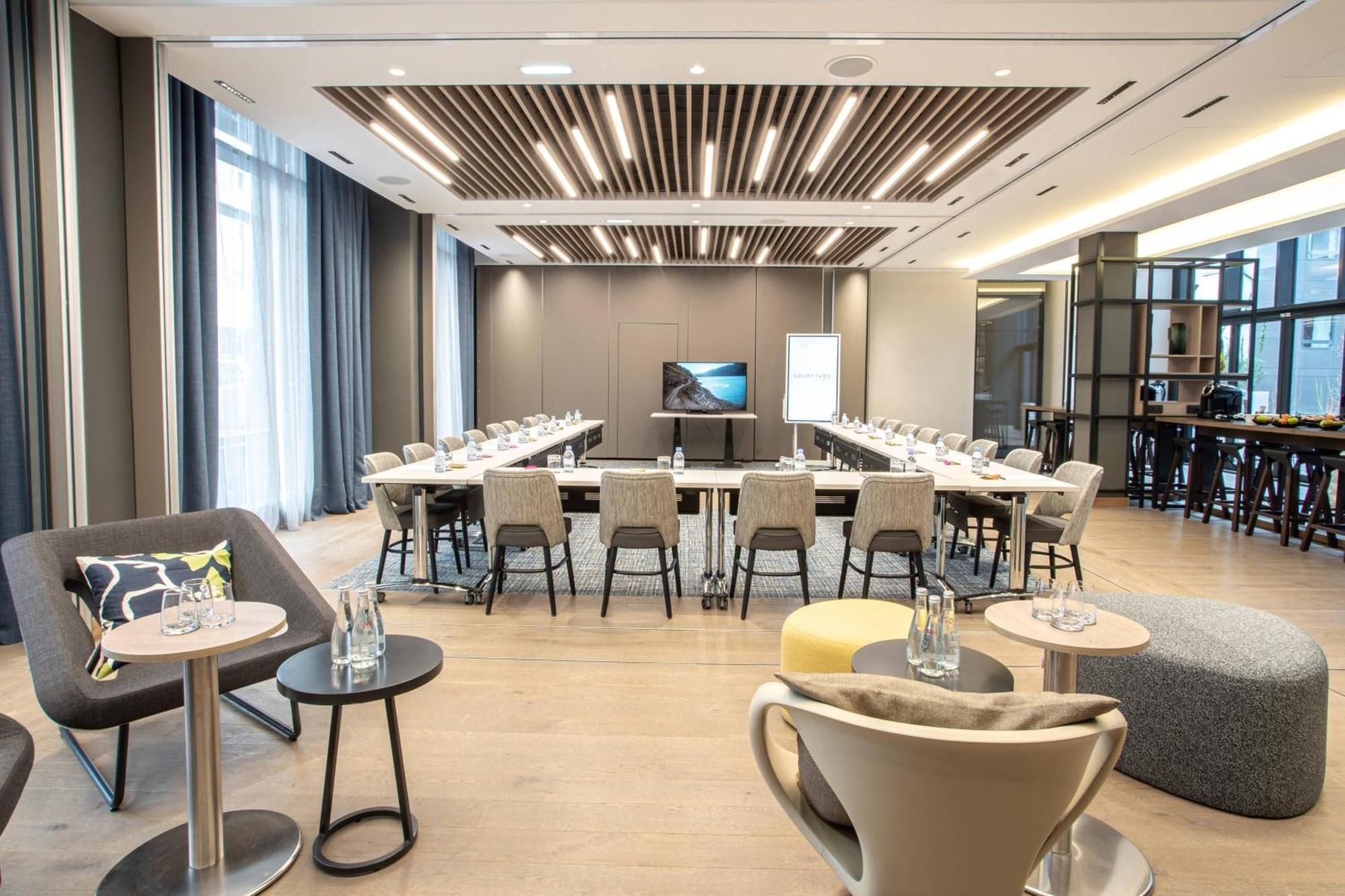 Courtyard By Marriott Paris Porte De Versailles Issy-les-Moulineaux Bagian luar foto