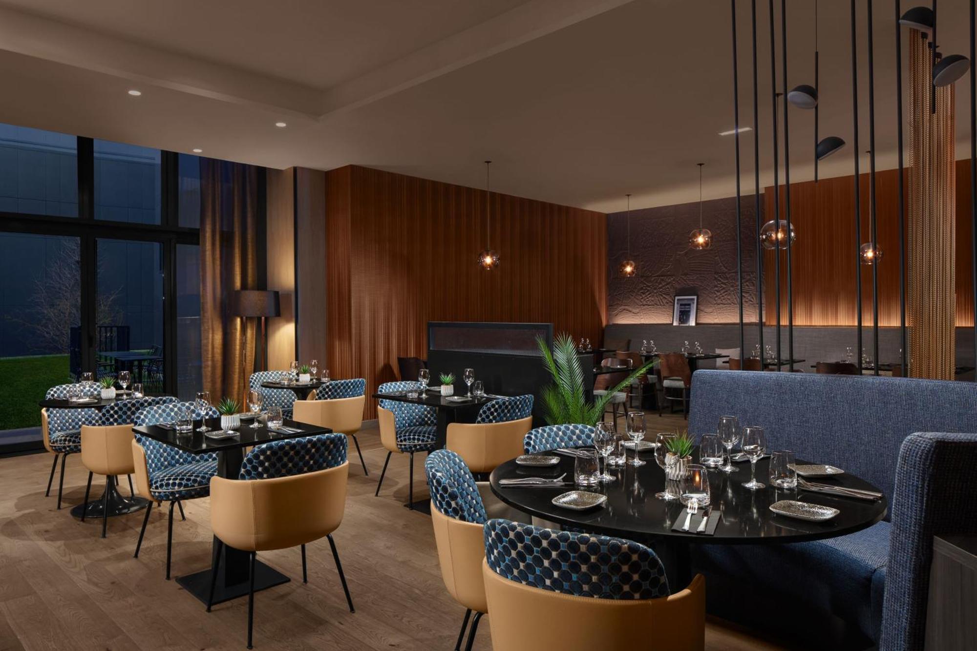 Courtyard By Marriott Paris Porte De Versailles Issy-les-Moulineaux Bagian luar foto