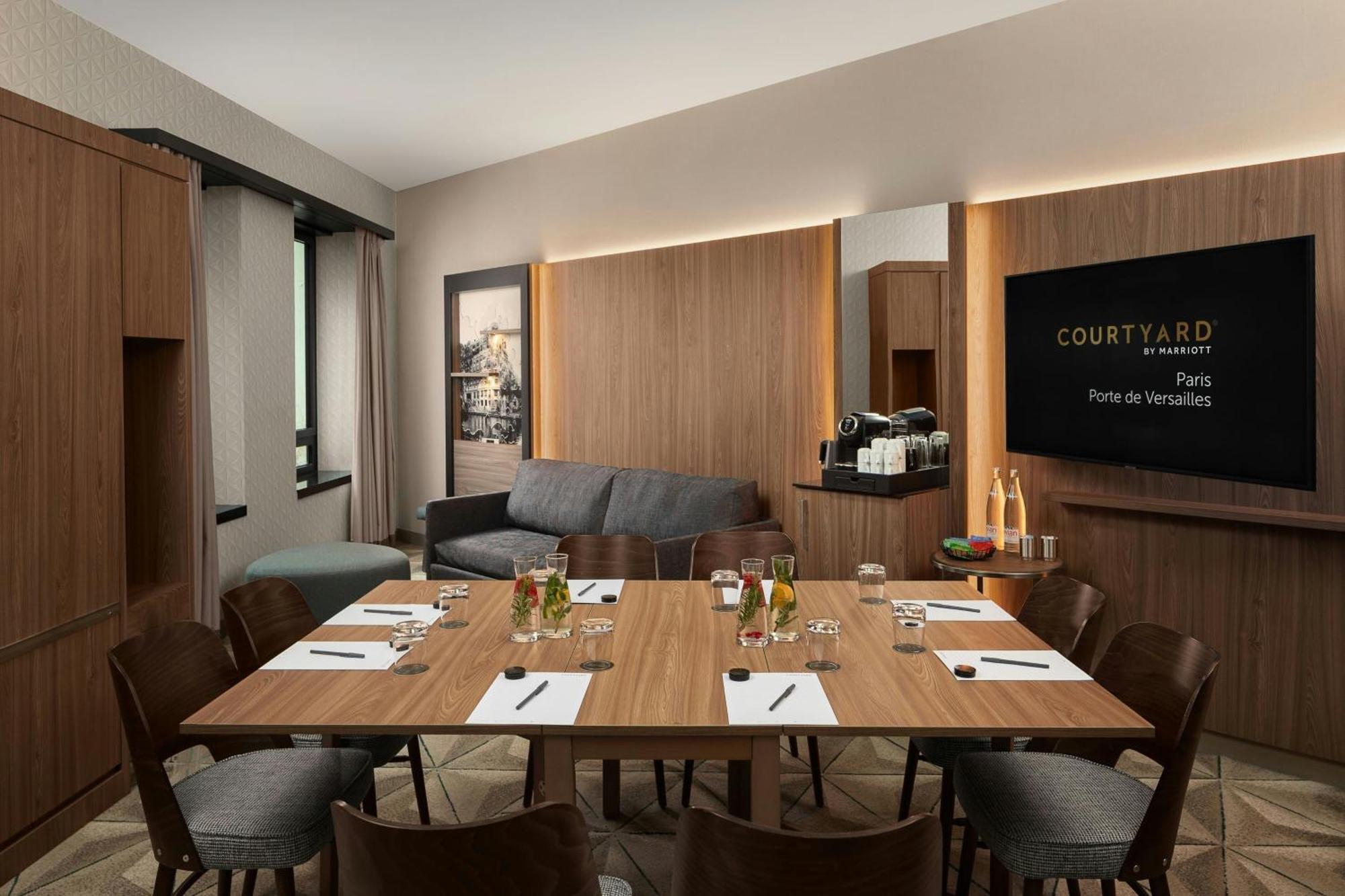 Courtyard By Marriott Paris Porte De Versailles Issy-les-Moulineaux Bagian luar foto