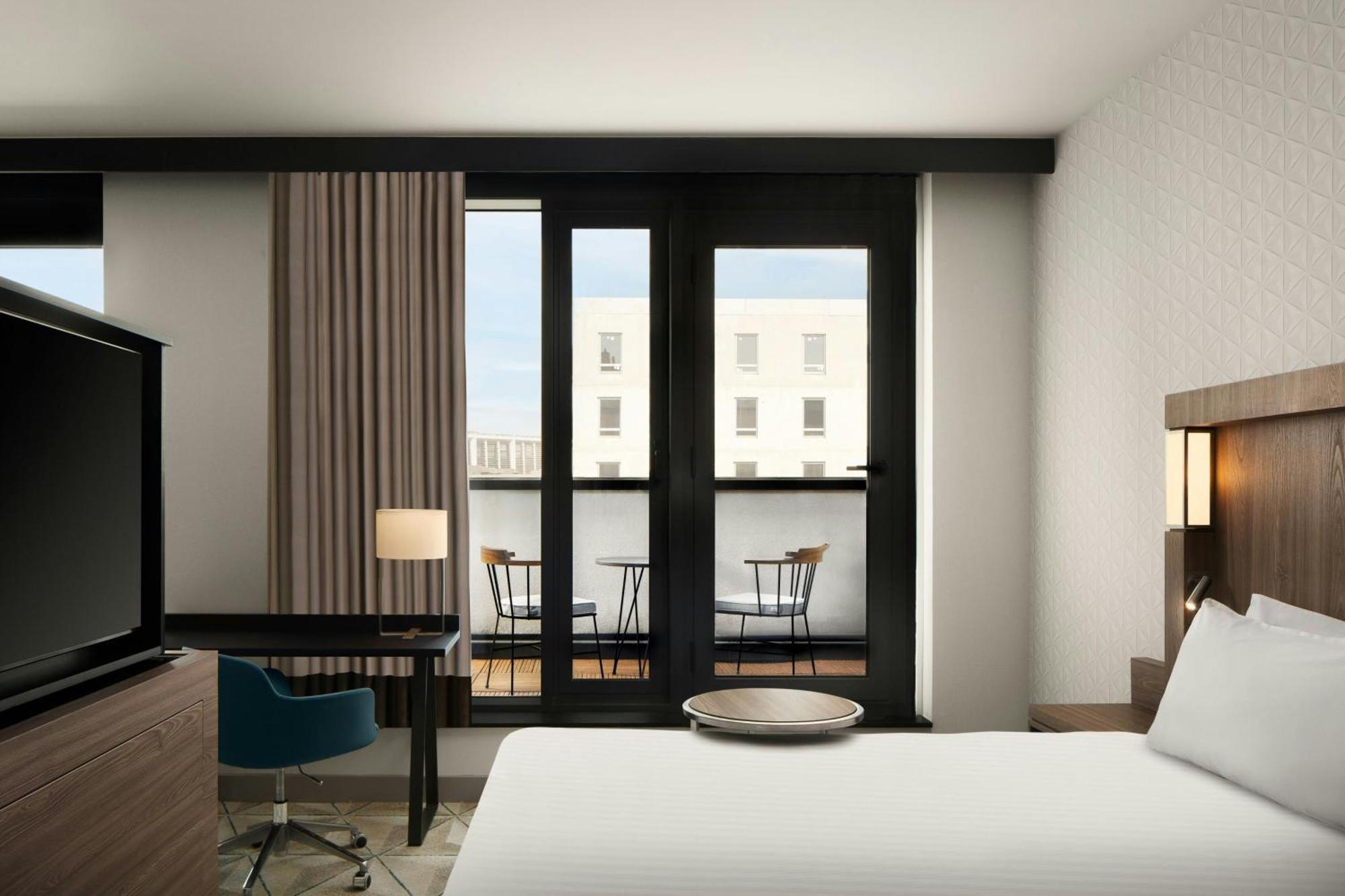 Courtyard By Marriott Paris Porte De Versailles Issy-les-Moulineaux Bagian luar foto